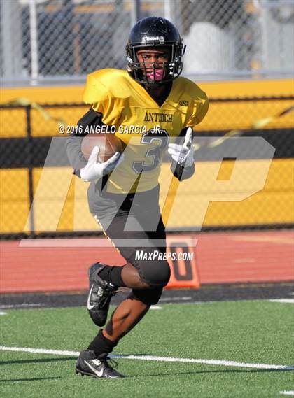 Thumbnail 2 in Pittsburg vs Antioch photogallery.