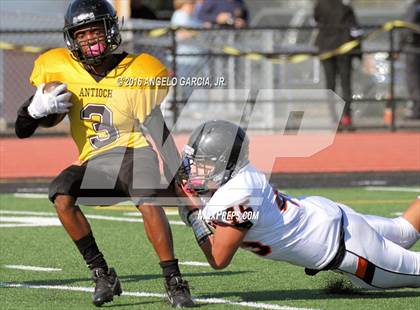 Thumbnail 1 in Pittsburg vs Antioch photogallery.