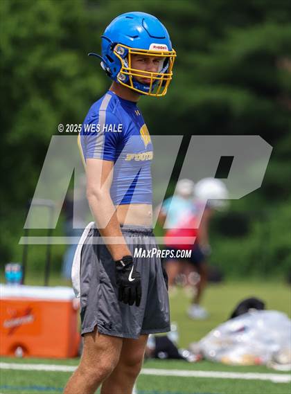 Thumbnail 2 in West Point vs Lafayette (U of Memphis 7v7) photogallery.