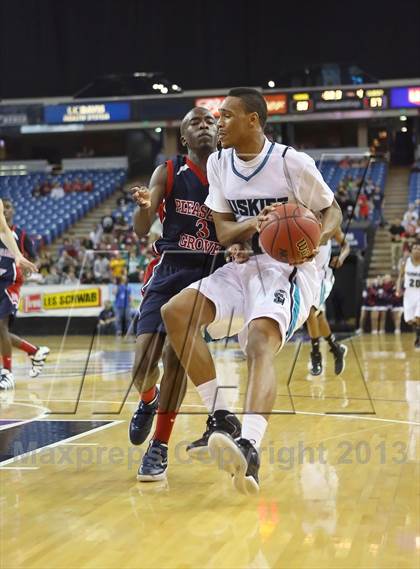 Thumbnail 2 in Sheldon vs. Pleasant Grove (CIF SJS D1 Final) photogallery.