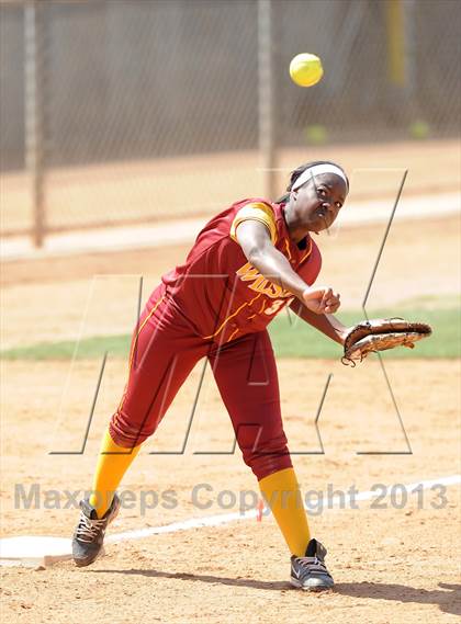 Thumbnail 1 in Woodrow Wilson vs. El Modena (Woodbridge Tournament) photogallery.