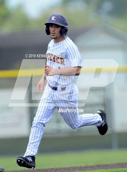 Thumbnail 1 in St. James @ Lutcher photogallery.