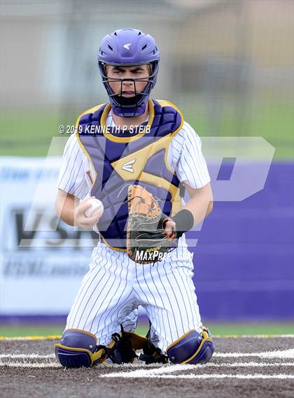 Thumbnail 3 in St. James @ Lutcher photogallery.