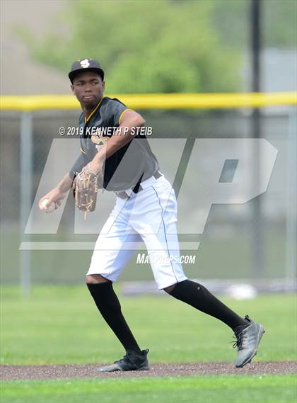 Thumbnail 1 in St. James @ Lutcher photogallery.