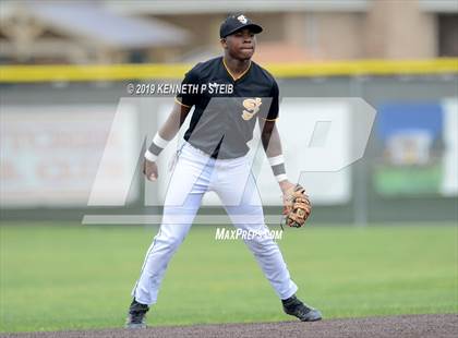 Thumbnail 1 in St. James @ Lutcher photogallery.