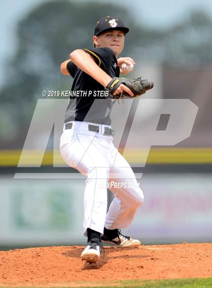 Thumbnail 2 in St. James @ Lutcher photogallery.