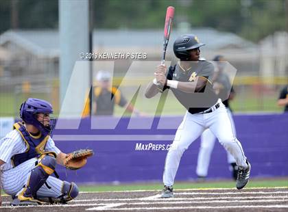 Thumbnail 1 in St. James @ Lutcher photogallery.