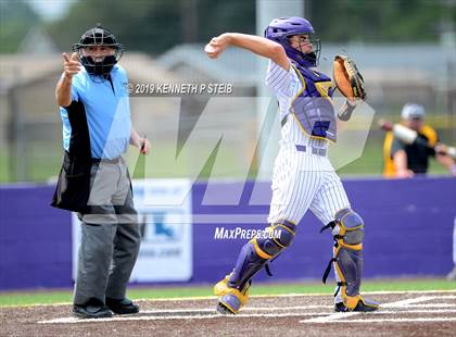 Thumbnail 3 in St. James @ Lutcher photogallery.