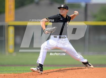 Thumbnail 3 in St. James @ Lutcher photogallery.
