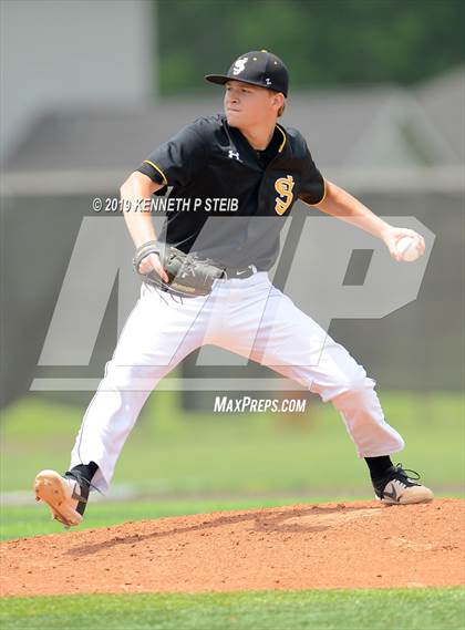 Thumbnail 1 in St. James @ Lutcher photogallery.
