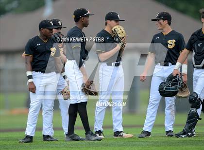 Thumbnail 1 in St. James @ Lutcher photogallery.