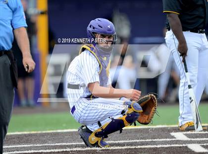 Thumbnail 3 in St. James @ Lutcher photogallery.