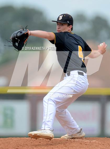 Thumbnail 3 in St. James @ Lutcher photogallery.