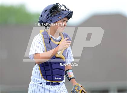 Thumbnail 1 in St. James @ Lutcher photogallery.