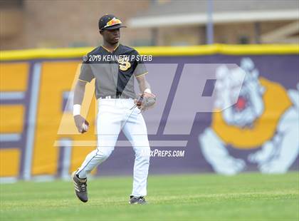 Thumbnail 3 in St. James @ Lutcher photogallery.