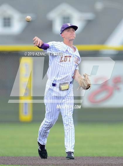 Thumbnail 1 in St. James @ Lutcher photogallery.