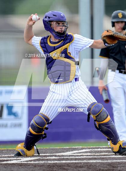 Thumbnail 1 in St. James @ Lutcher photogallery.