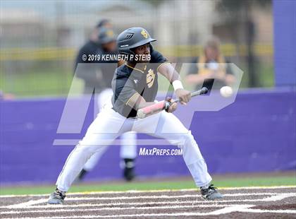 Thumbnail 3 in St. James @ Lutcher photogallery.