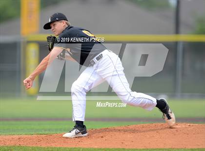 Thumbnail 2 in St. James @ Lutcher photogallery.