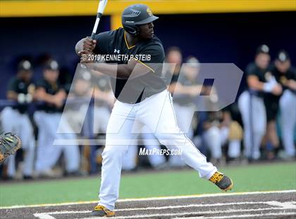 Thumbnail 1 in St. James @ Lutcher photogallery.