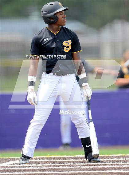 Thumbnail 3 in St. James @ Lutcher photogallery.