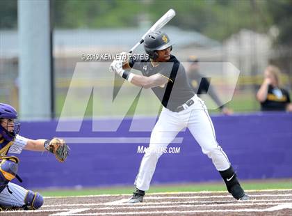 Thumbnail 2 in St. James @ Lutcher photogallery.