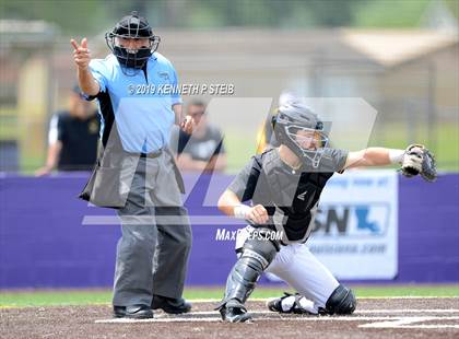 Thumbnail 3 in St. James @ Lutcher photogallery.