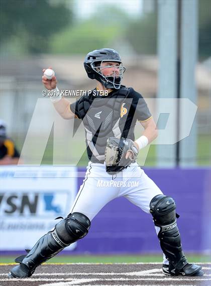 Thumbnail 3 in St. James @ Lutcher photogallery.