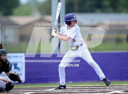 Thumbnail 2 in St. James @ Lutcher photogallery.