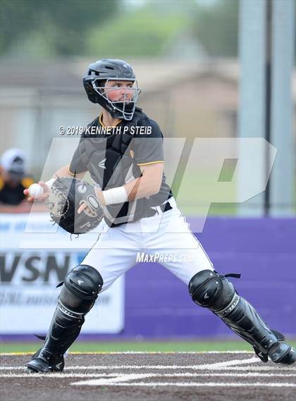 Thumbnail 2 in St. James @ Lutcher photogallery.