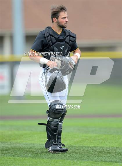 Thumbnail 1 in St. James @ Lutcher photogallery.