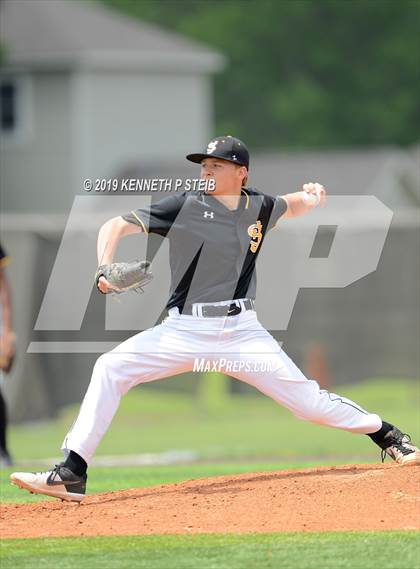 Thumbnail 2 in St. James @ Lutcher photogallery.