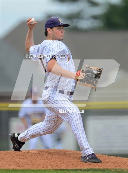 Thumbnail 3 in St. James @ Lutcher photogallery.