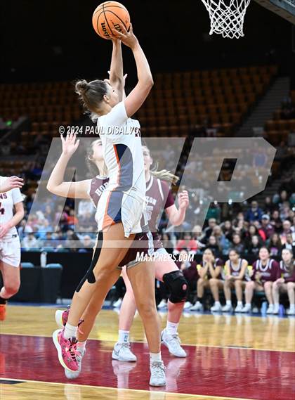 Thumbnail 1 in Legend vs. Horizon (CHSAA 6A Great 8) photogallery.