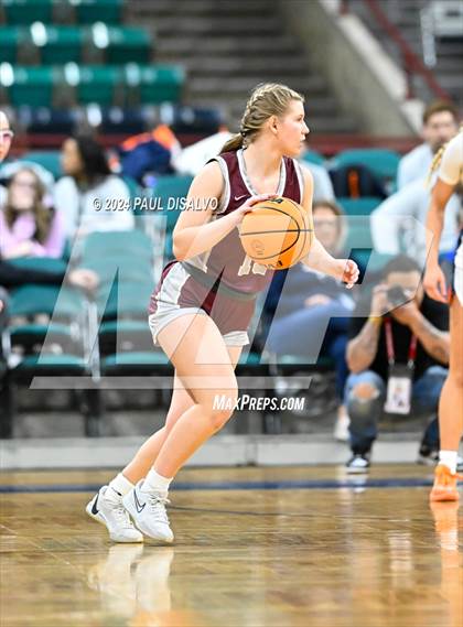 Thumbnail 3 in Legend vs. Horizon (CHSAA 6A Great 8) photogallery.