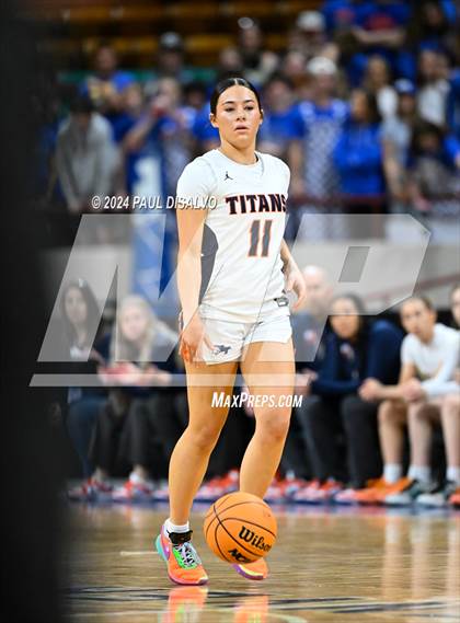 Thumbnail 3 in Legend vs. Horizon (CHSAA 6A Great 8) photogallery.