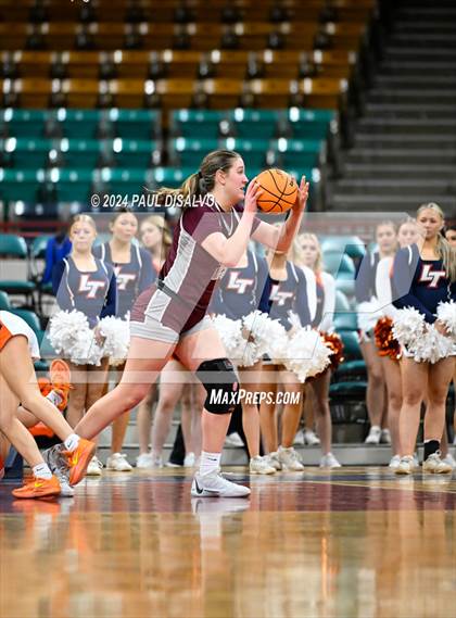 Thumbnail 2 in Legend vs. Horizon (CHSAA 6A Great 8) photogallery.