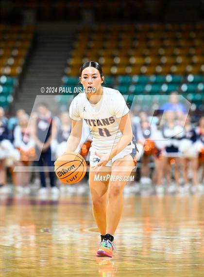 Thumbnail 1 in Legend vs. Horizon (CHSAA 6A Great 8) photogallery.