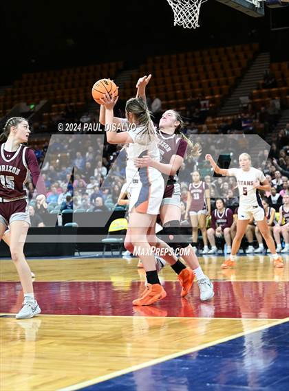 Thumbnail 2 in Legend vs. Horizon (CHSAA 6A Great 8) photogallery.