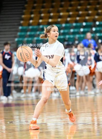 Thumbnail 2 in Legend vs. Horizon (CHSAA 6A Great 8) photogallery.