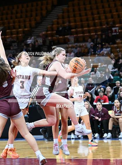 Thumbnail 2 in Legend vs. Horizon (CHSAA 6A Great 8) photogallery.