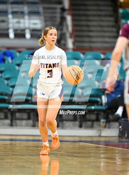 Thumbnail 2 in Legend vs. Horizon (CHSAA 6A Great 8) photogallery.