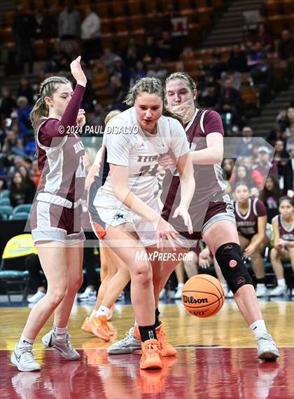 Thumbnail 2 in Legend vs. Horizon (CHSAA 6A Great 8) photogallery.