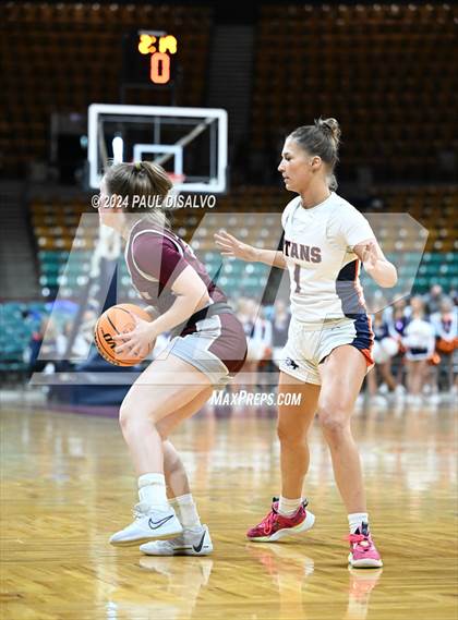 Thumbnail 1 in Legend vs. Horizon (CHSAA 6A Great 8) photogallery.