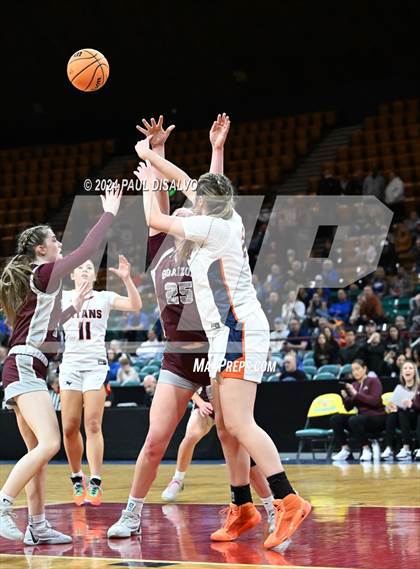 Thumbnail 3 in Legend vs. Horizon (CHSAA 6A Great 8) photogallery.
