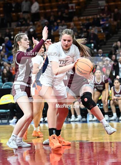 Thumbnail 3 in Legend vs. Horizon (CHSAA 6A Great 8) photogallery.