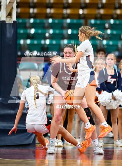 Thumbnail 2 in Legend vs. Horizon (CHSAA 6A Great 8) photogallery.