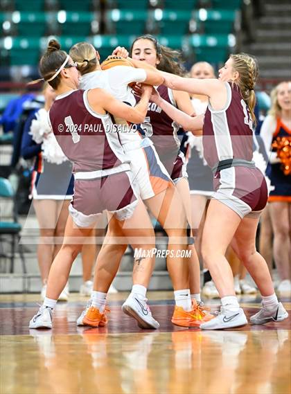 Thumbnail 1 in Legend vs. Horizon (CHSAA 6A Great 8) photogallery.