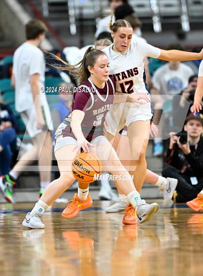 Thumbnail 2 in Legend vs. Horizon (CHSAA 6A Great 8) photogallery.