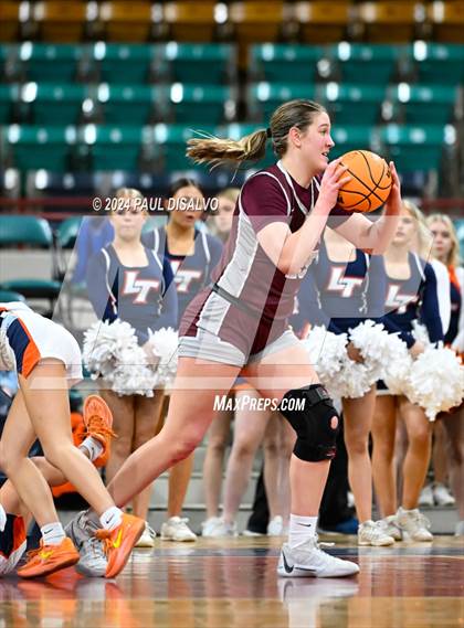 Thumbnail 1 in Legend vs. Horizon (CHSAA 6A Great 8) photogallery.